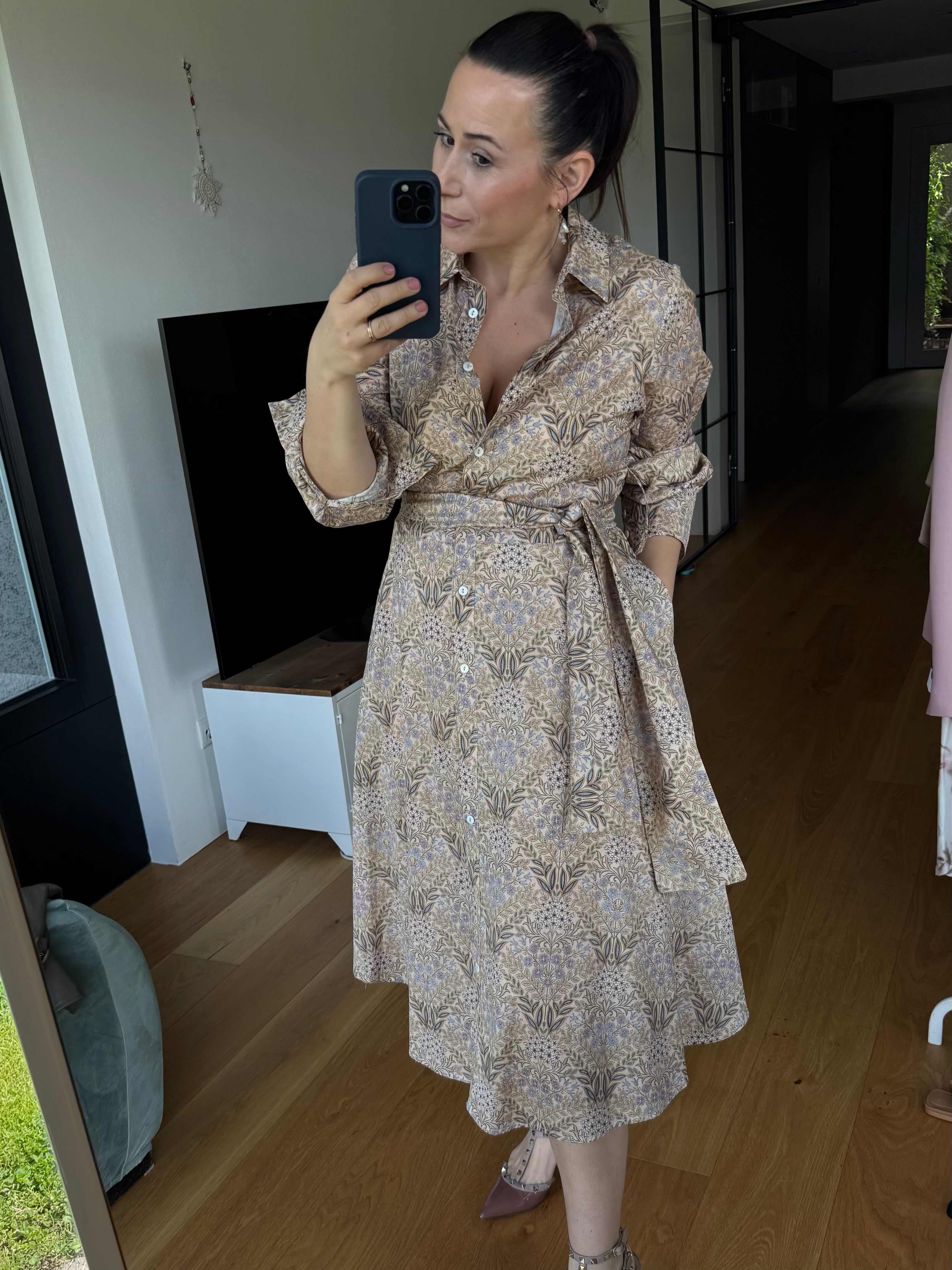 Kleid mit Blumenmuster