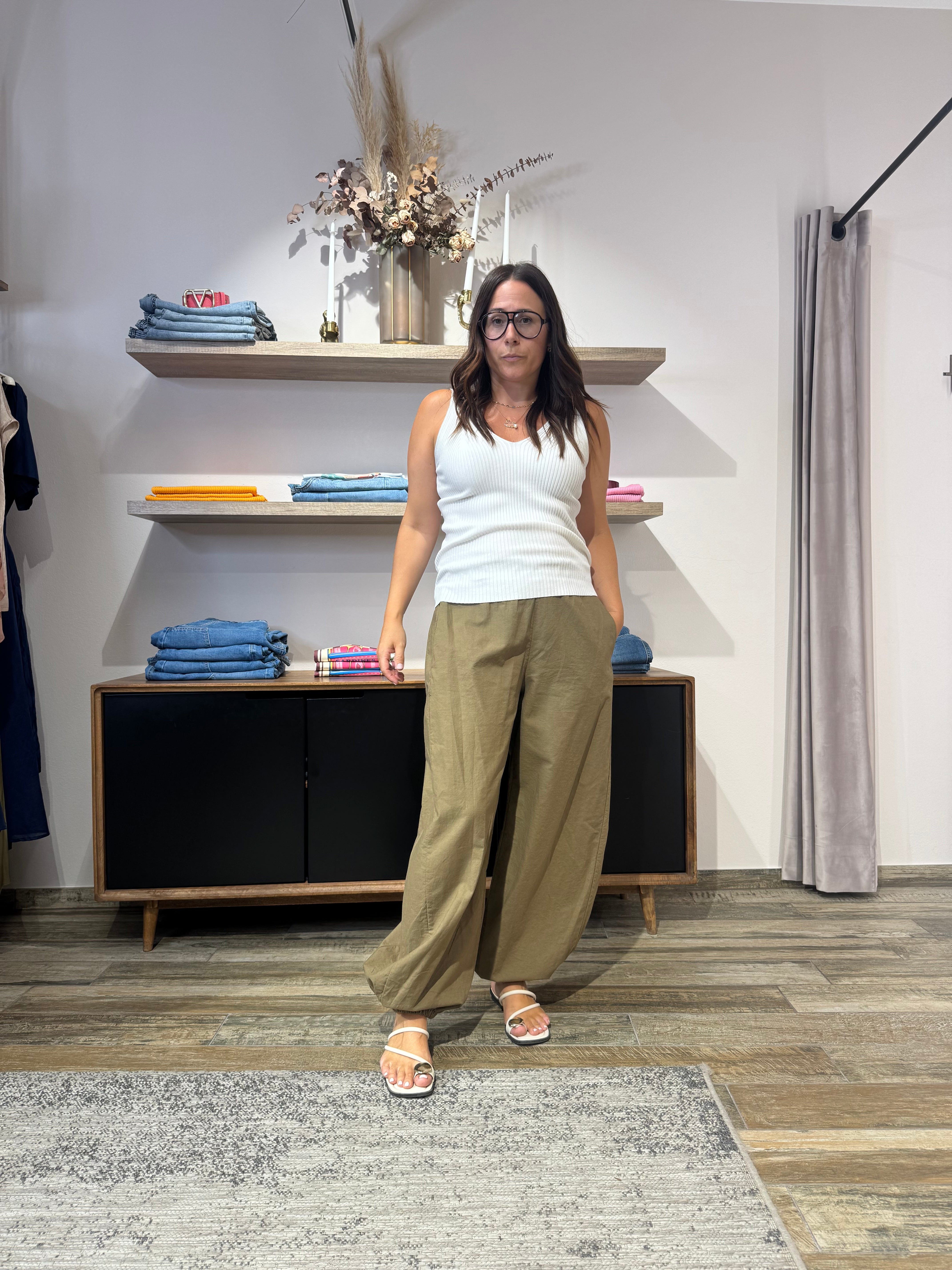 lässige hose mit elastischen bund