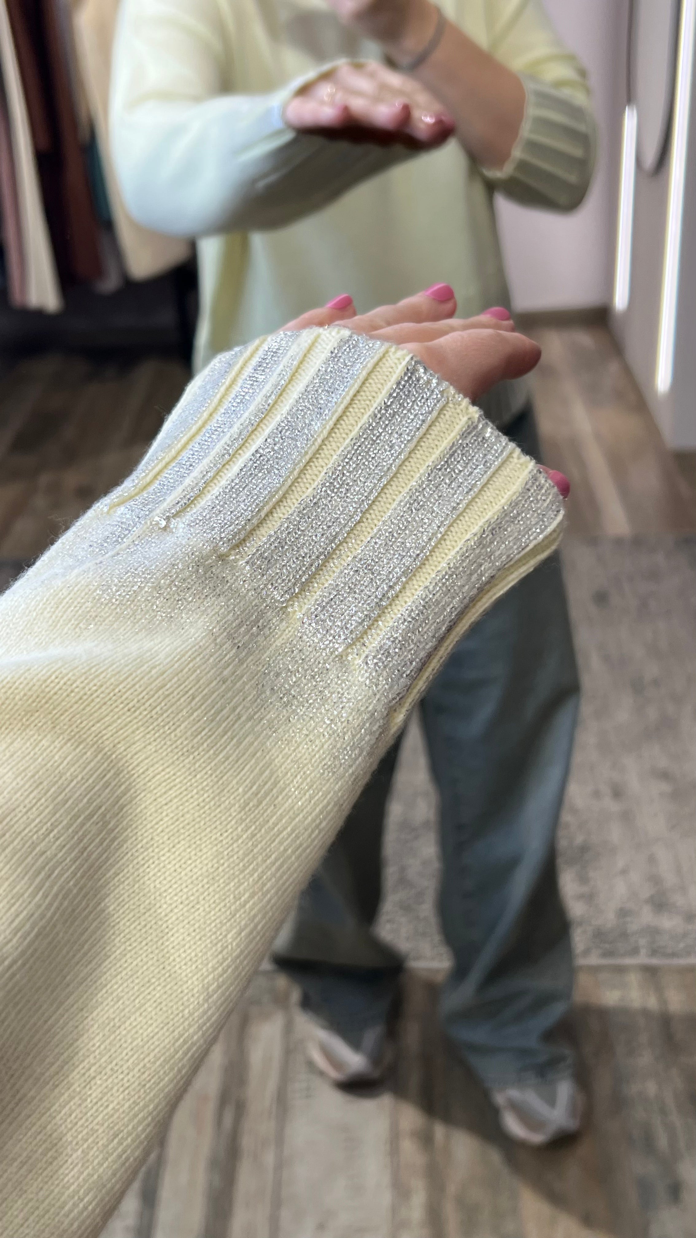 Handbesprühter Schurwolle Pulli