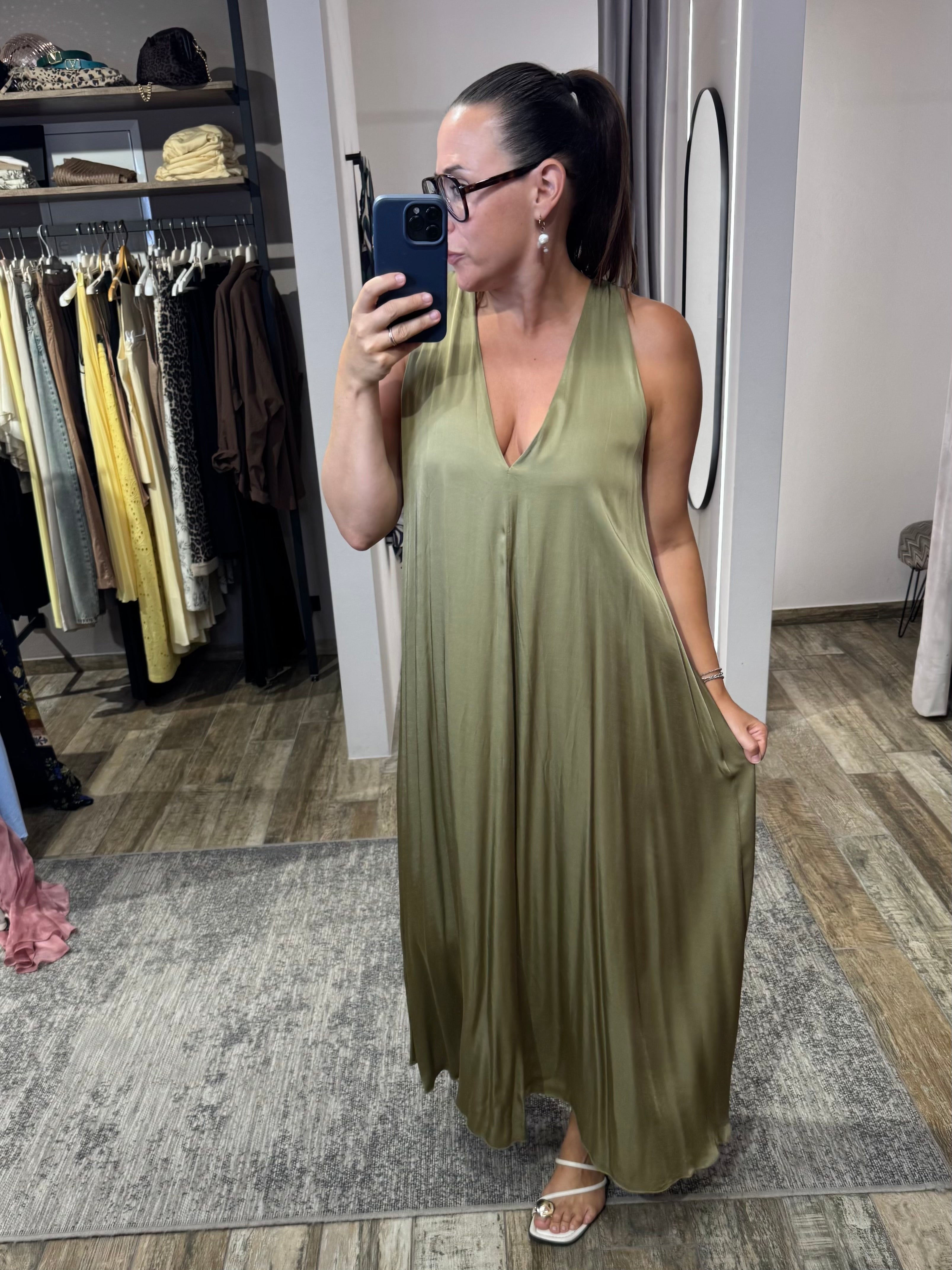maxi kleid mit v-ausschnitt