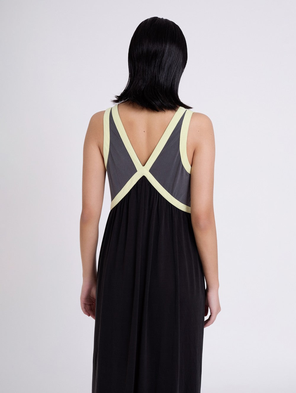 Geometrisches Kleid