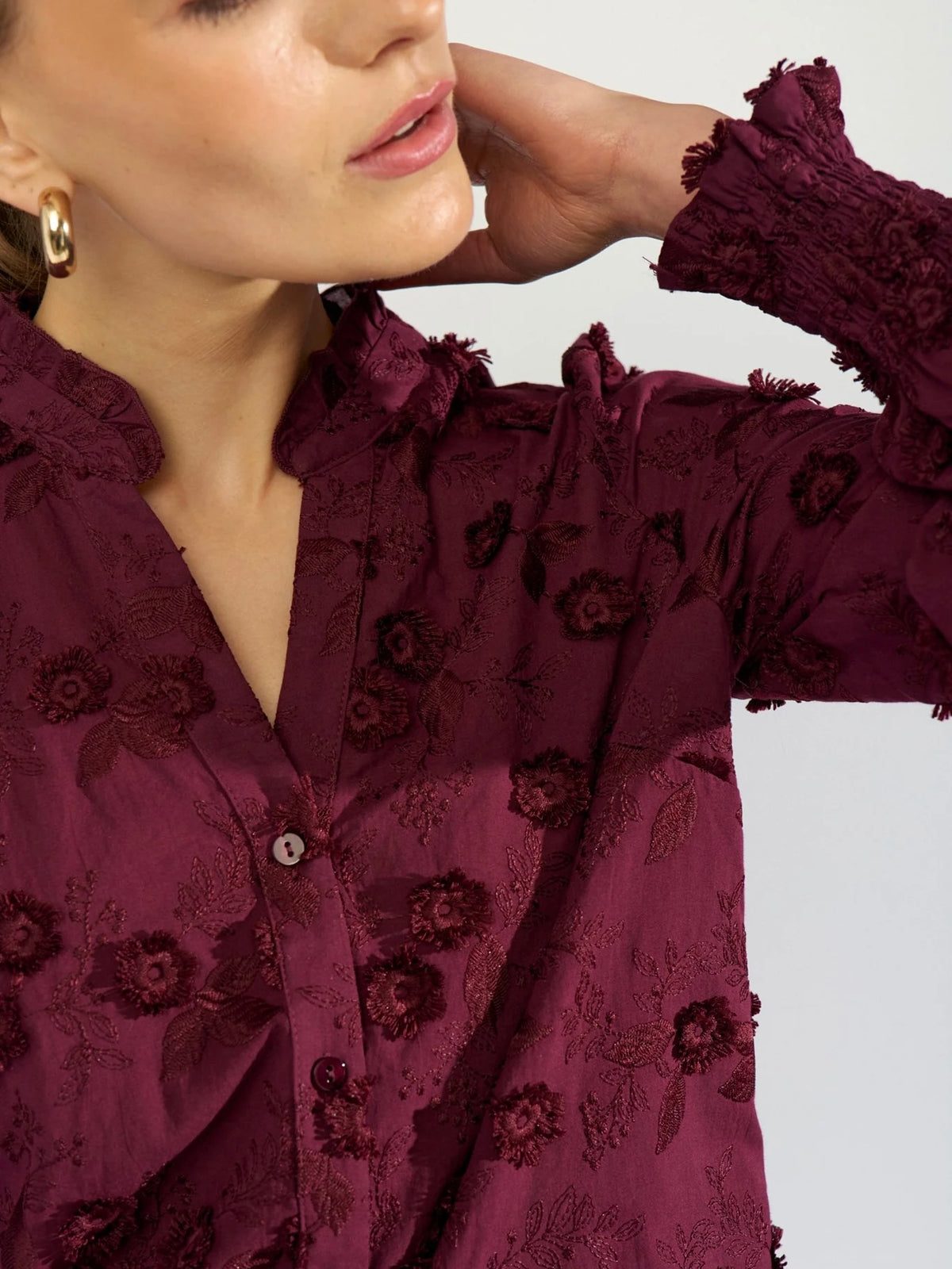 Nualenea Bluse