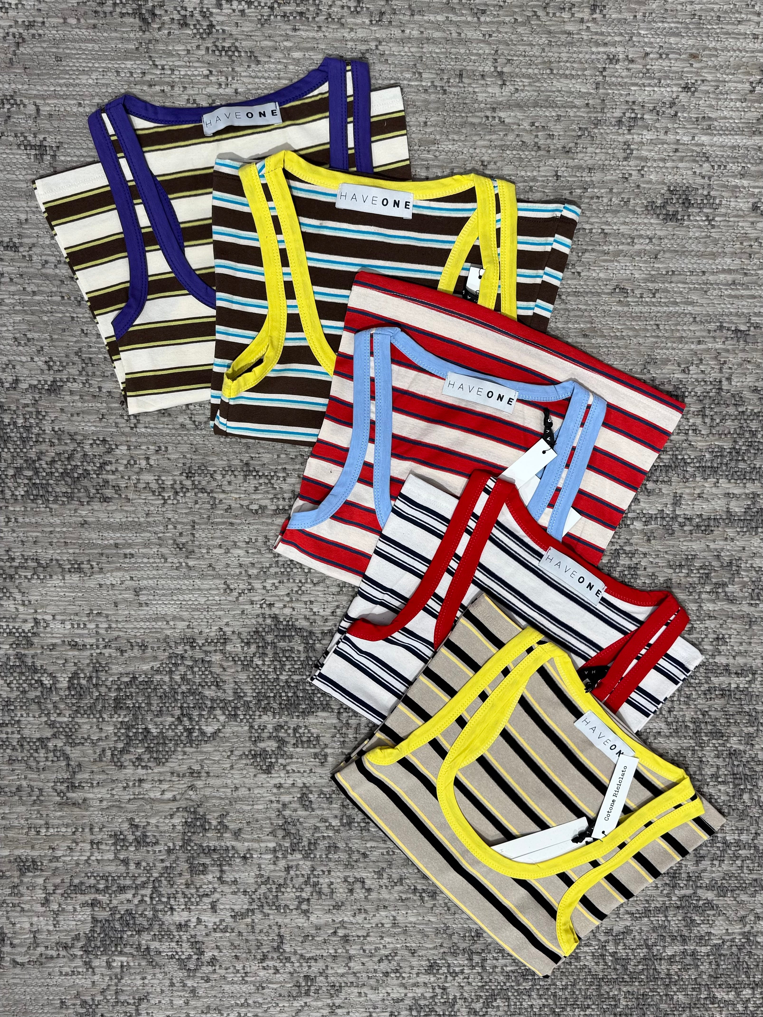 bunt gestreifte Tops