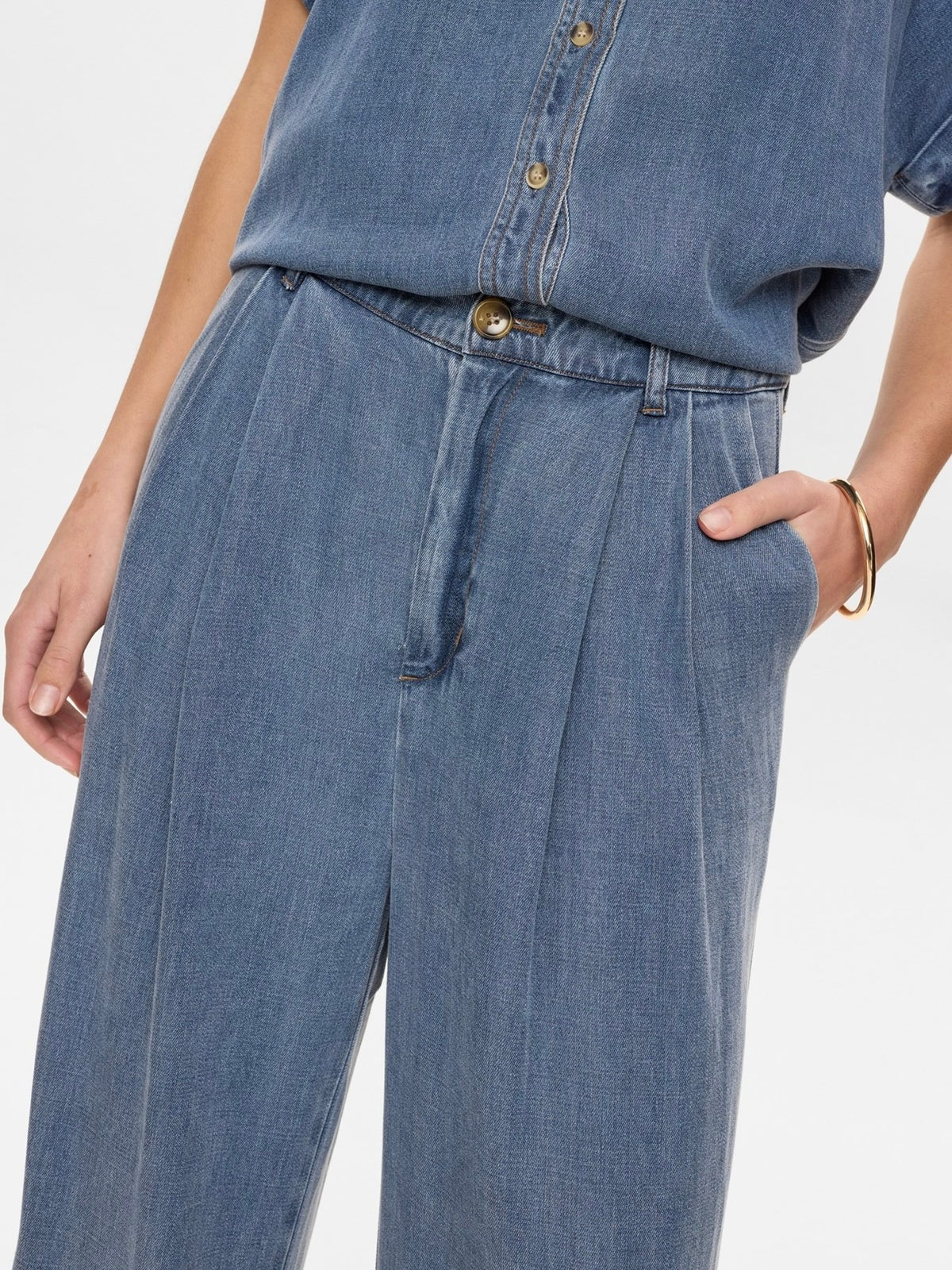 Hose Nuelida