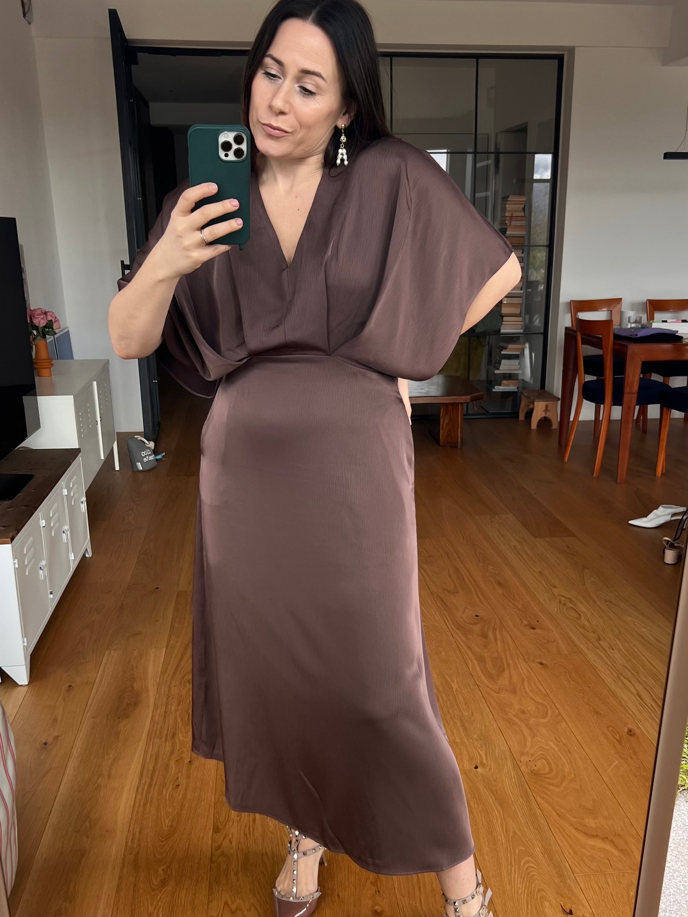 Nuivory Dress