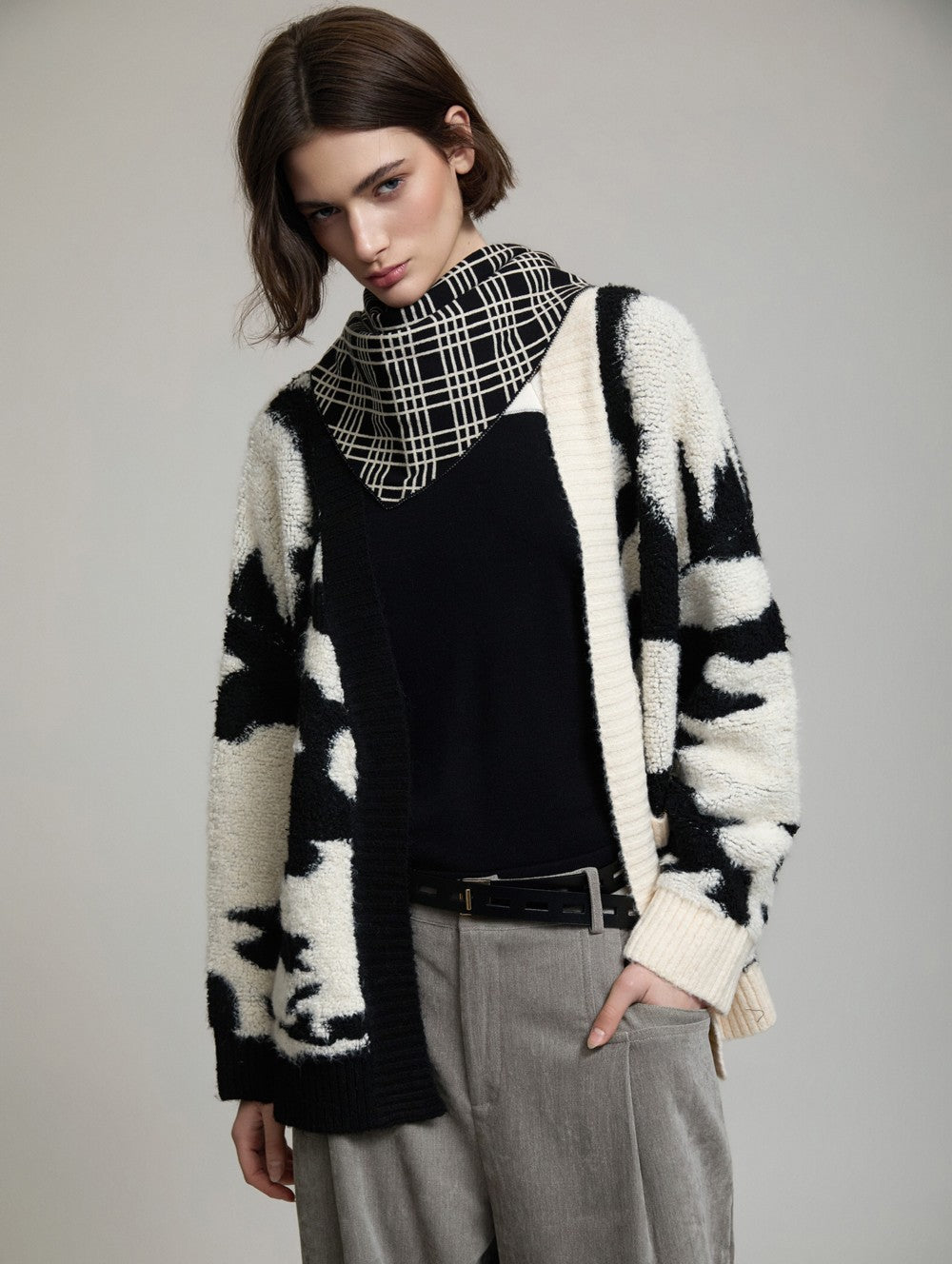 Bouclé-Strick-Cardigan
