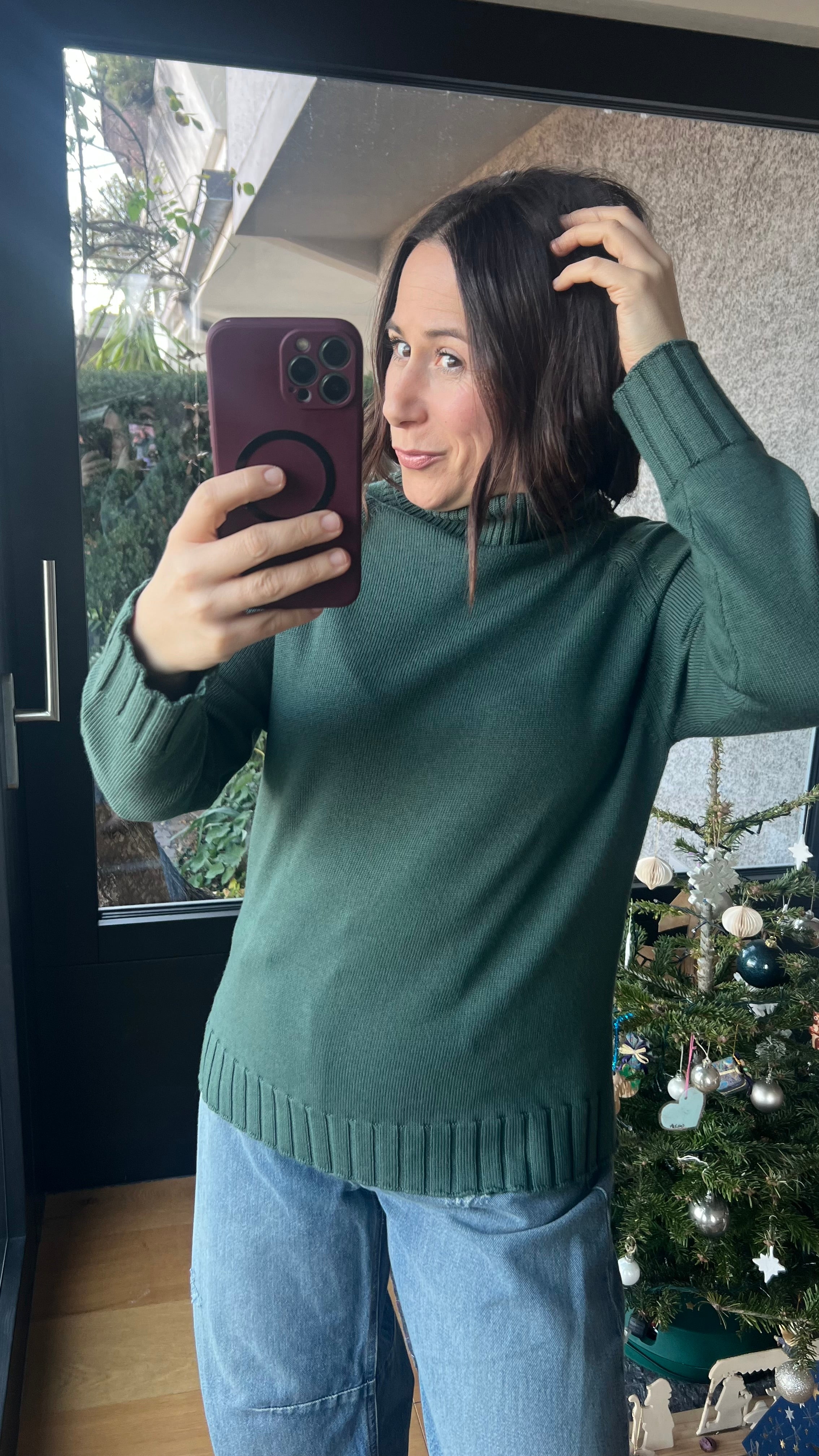 Tannengrüner Schurwollpulli