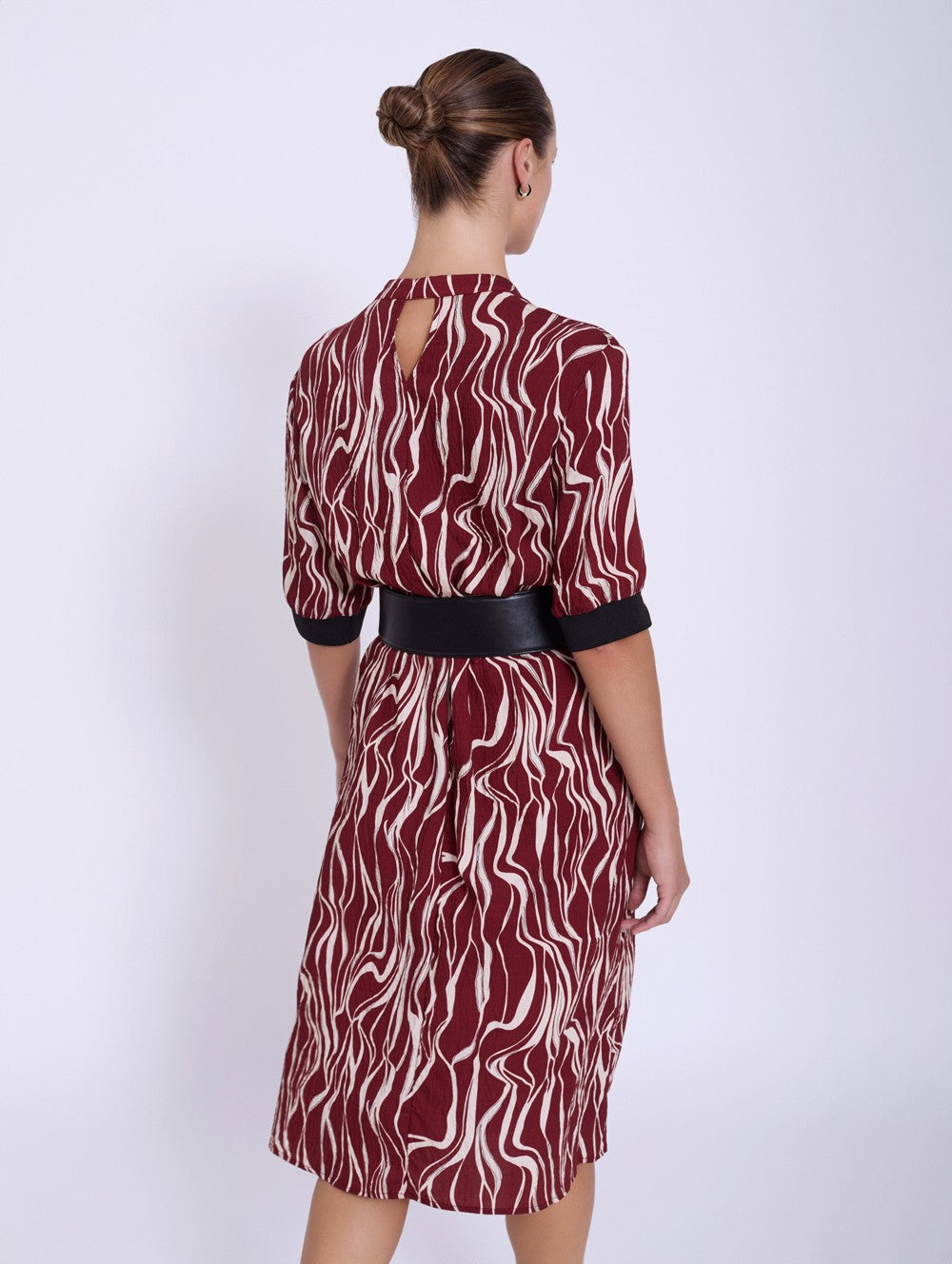 Wickelkleid mit Wasserprint