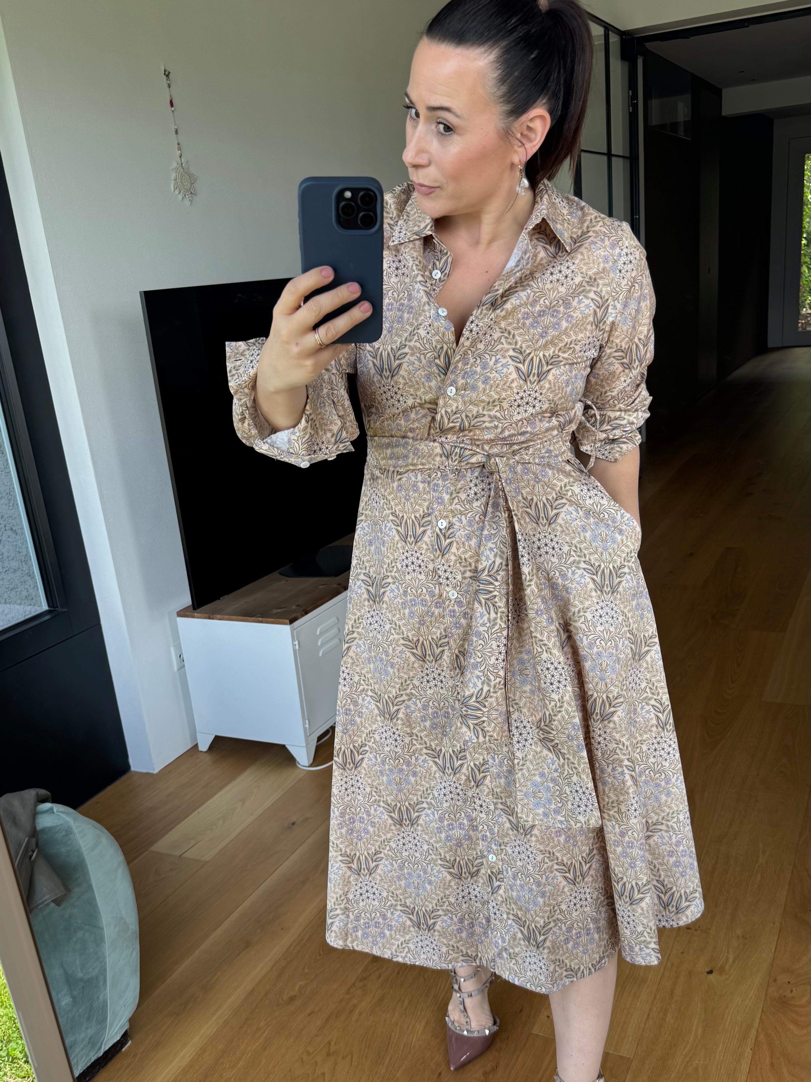 Kleid mit Blumenmuster