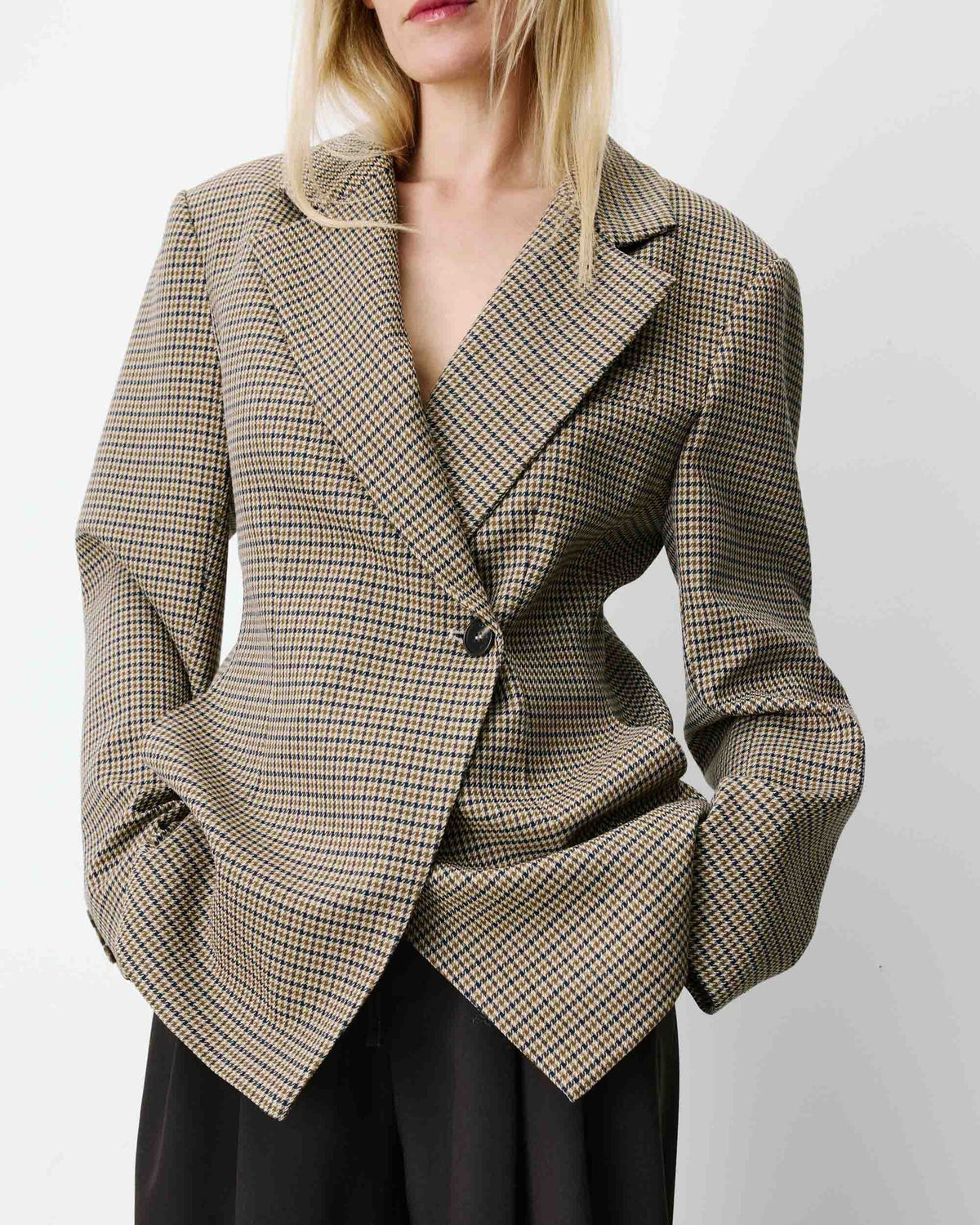 Blazer Almond