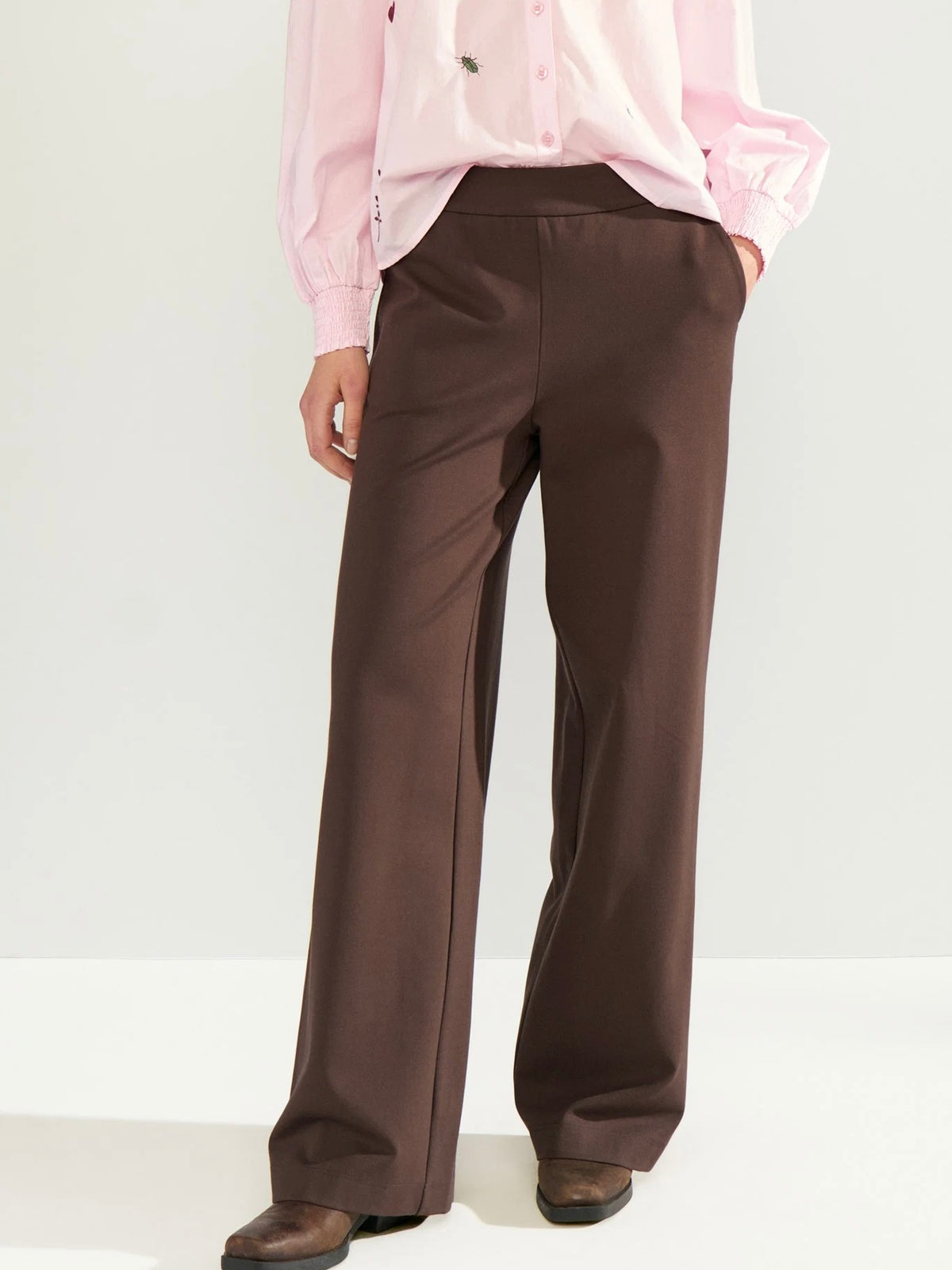 Nuathena Pants
