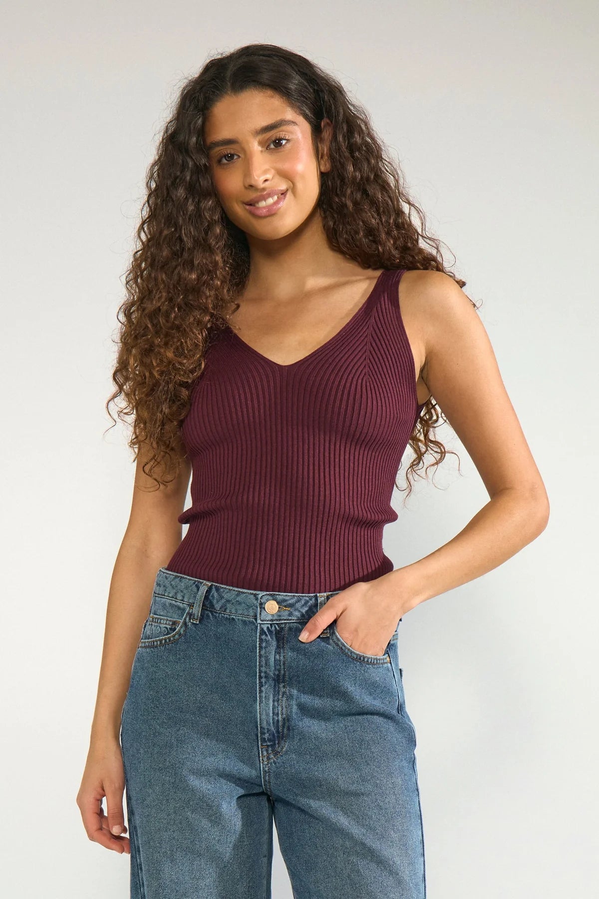 nucerys cropped top