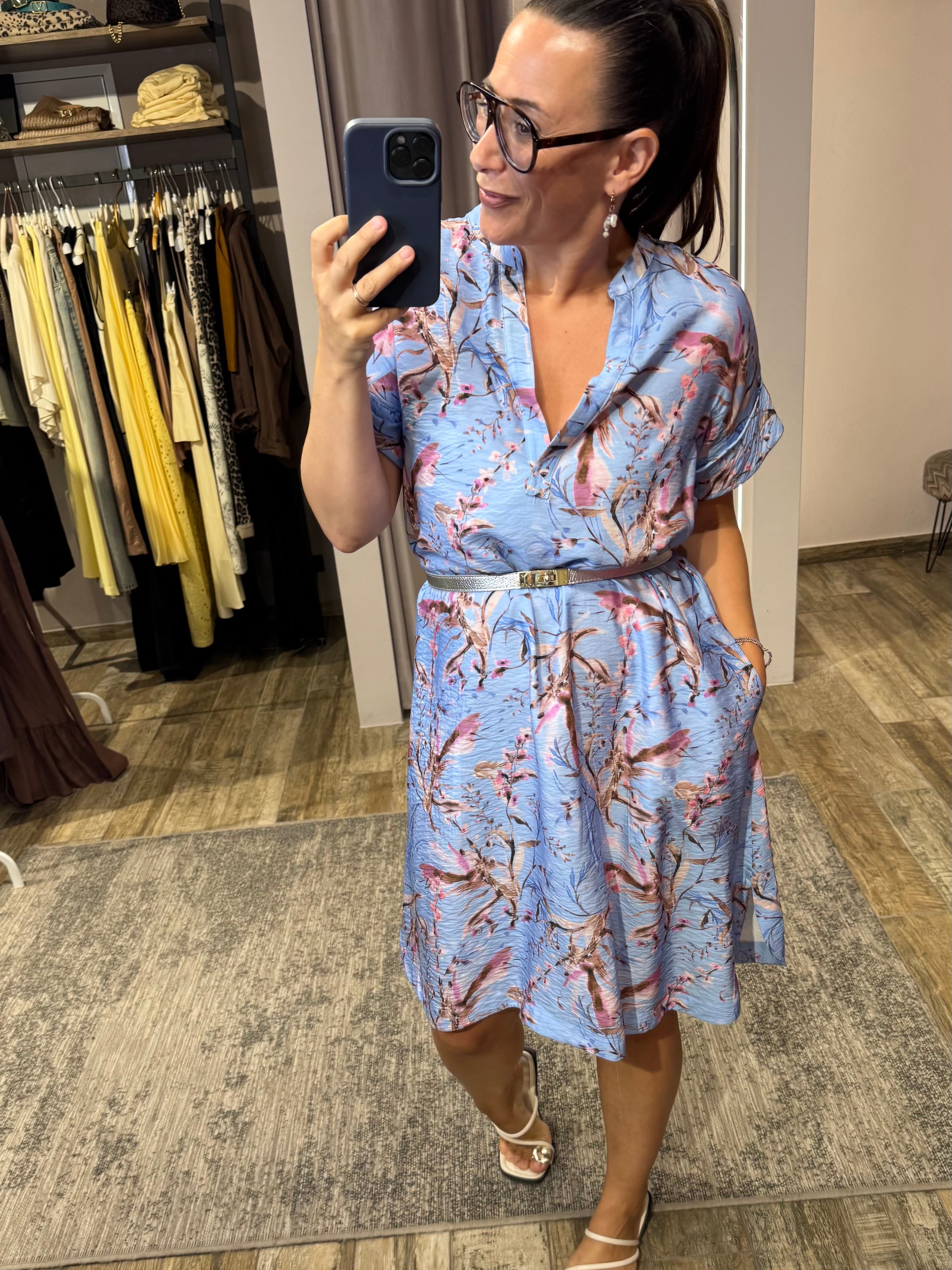 luftiges blumenkleid