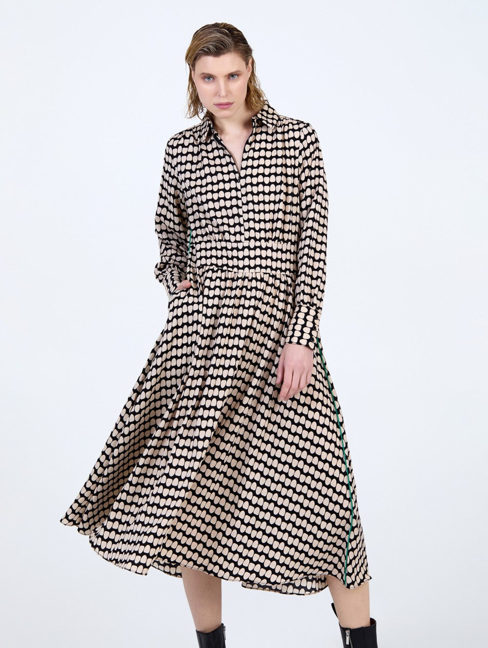 Kleid mit Polka-Dots
