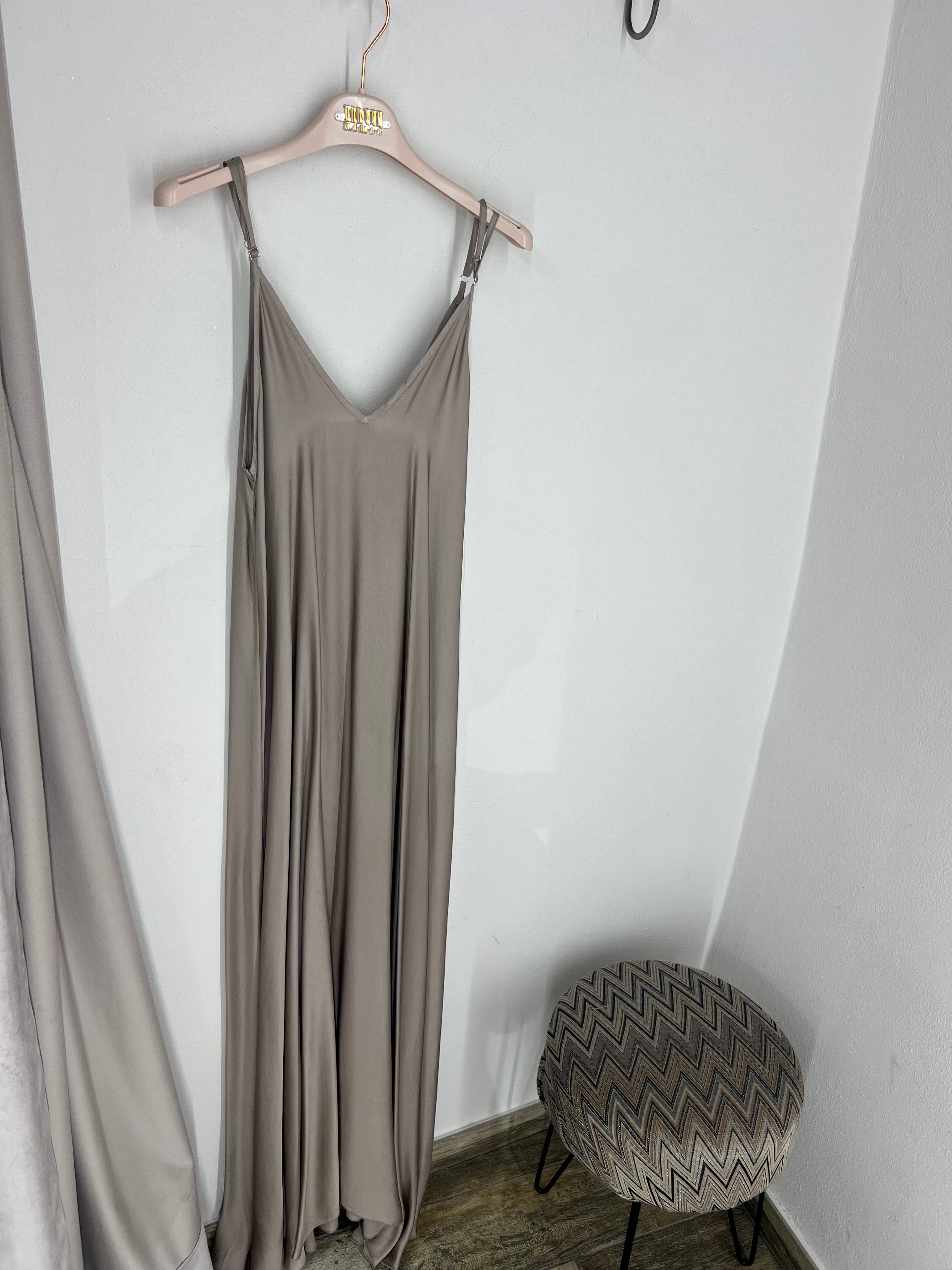 Satin Kleid