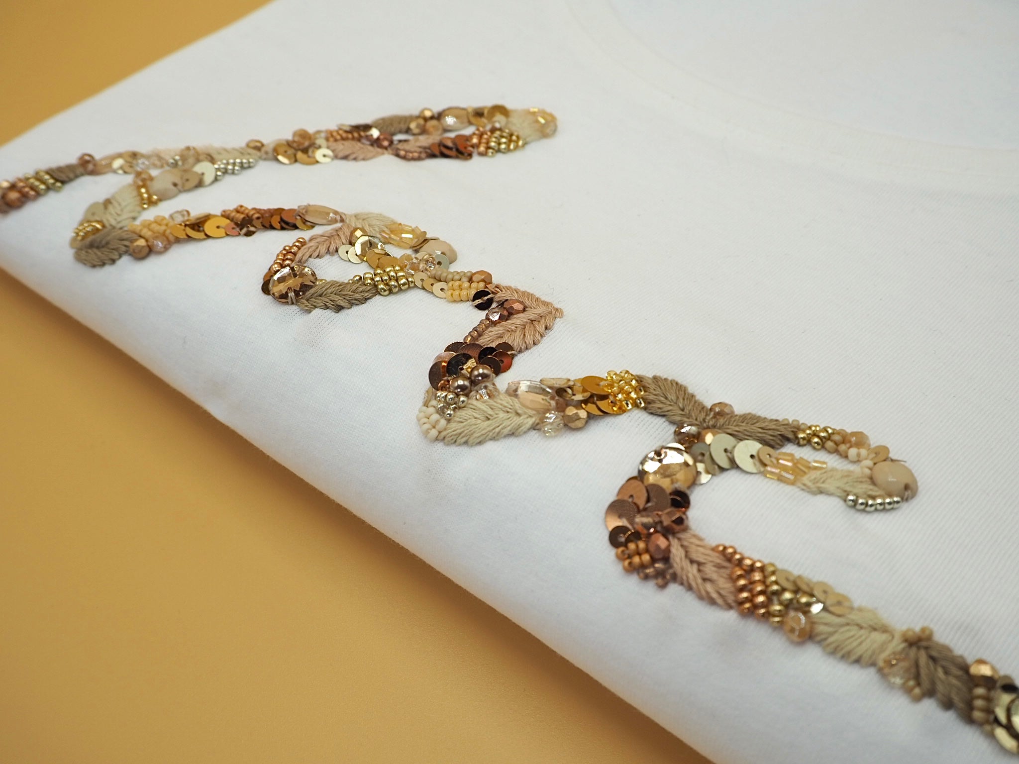 LOVE Madonna Neckline